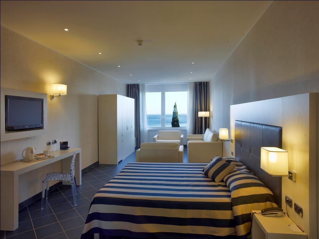 Best Western Hotel Acqua Novella Spotorno Εξωτερικό φωτογραφία