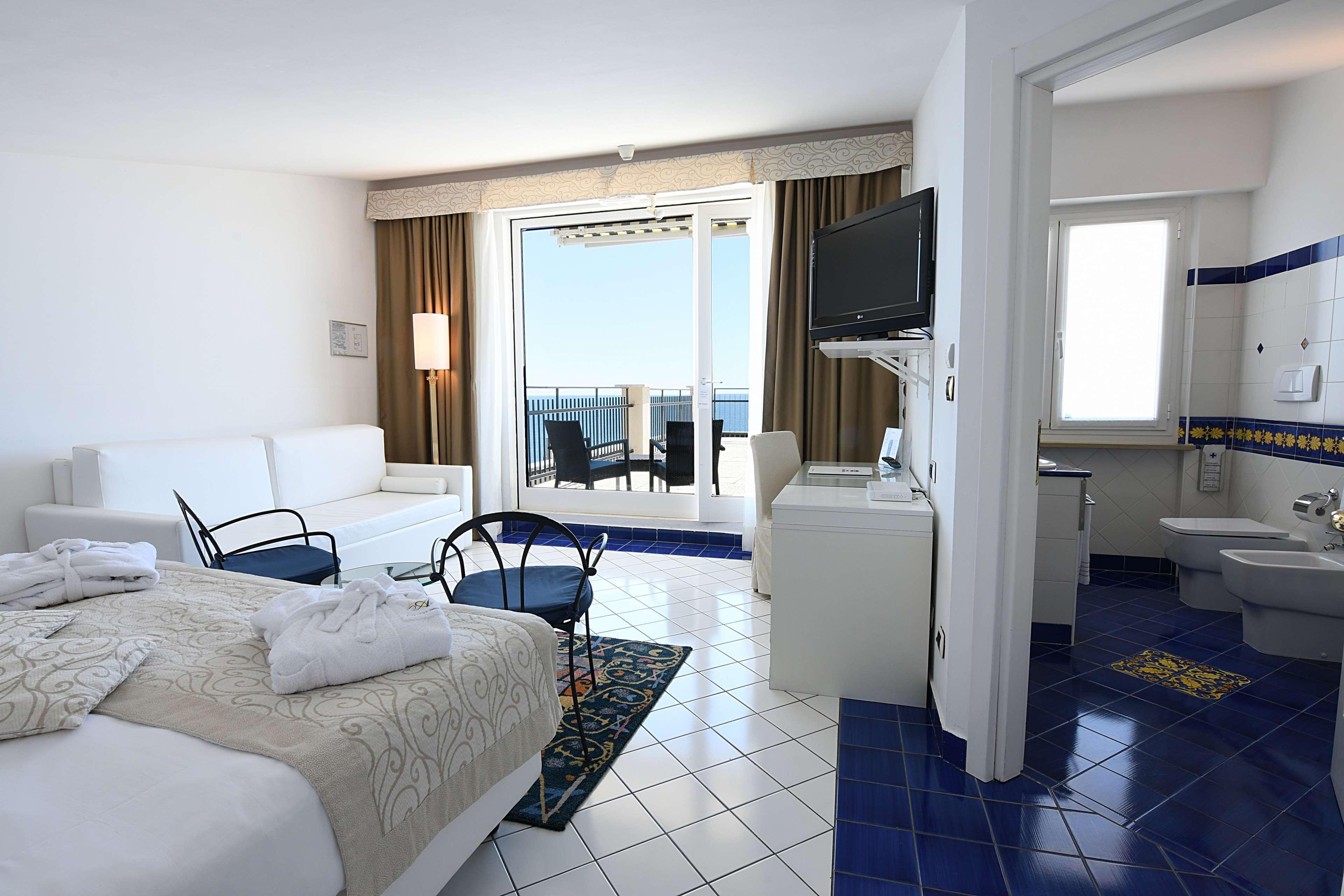 Best Western Hotel Acqua Novella Spotorno Εξωτερικό φωτογραφία
