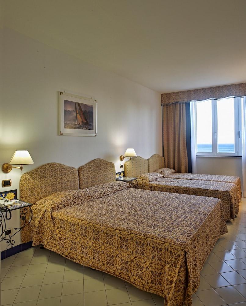 Best Western Hotel Acqua Novella Spotorno Εξωτερικό φωτογραφία