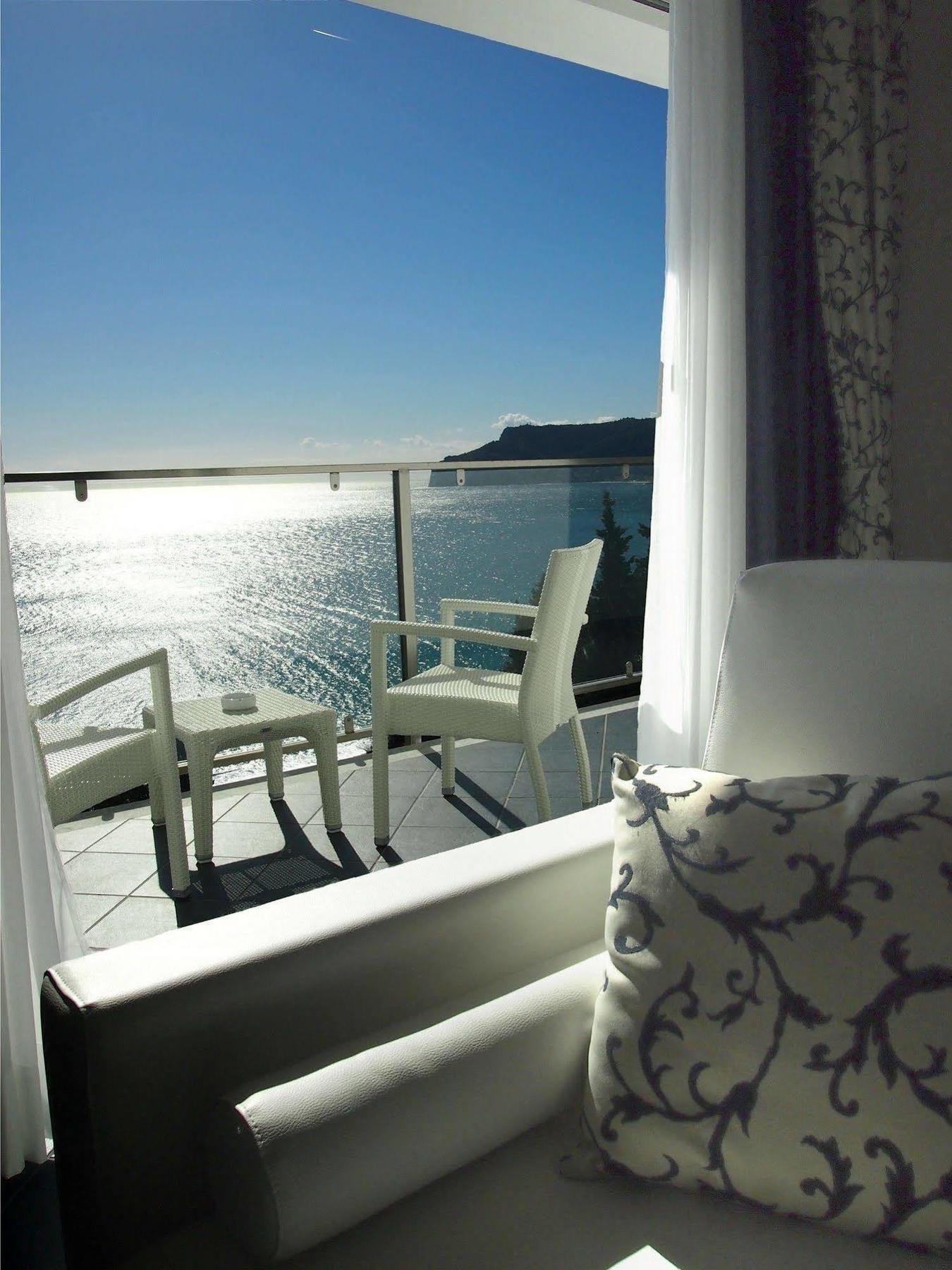 Best Western Hotel Acqua Novella Spotorno Εξωτερικό φωτογραφία